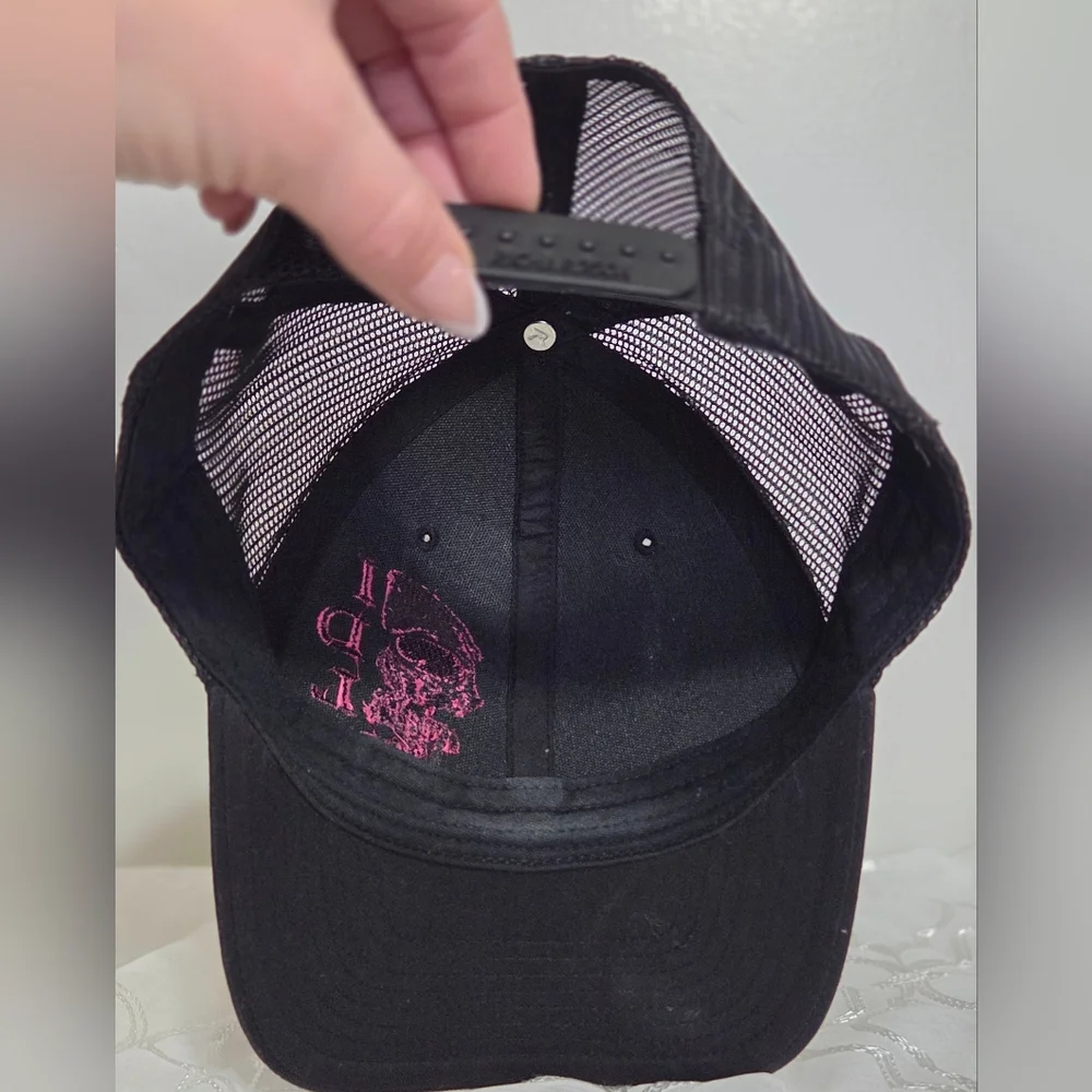 First Responders IDLH Skull Trucker Hat‎ Black Hot Pink